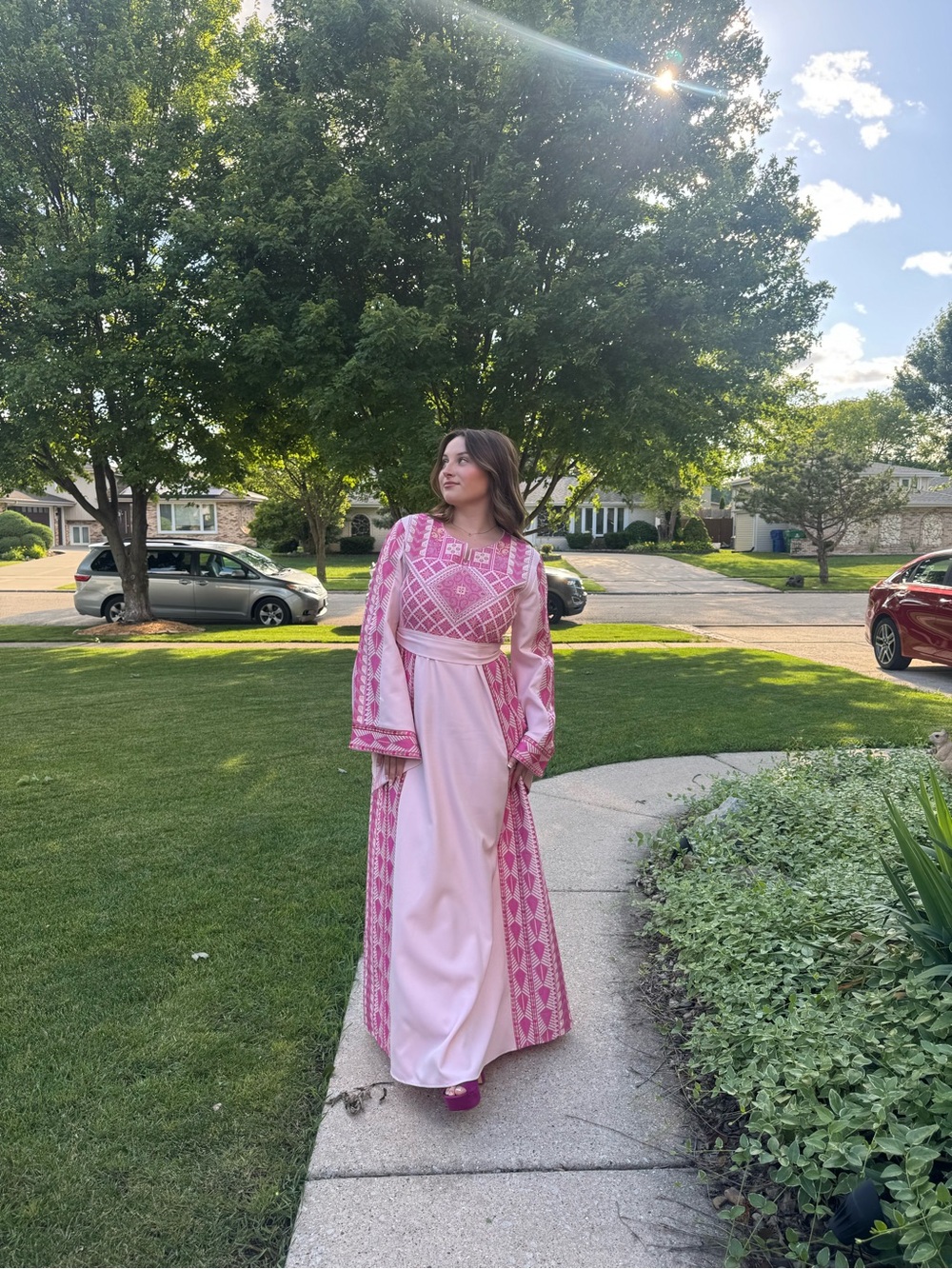 Pink Palestinian Thobe - Picture 3 of 5